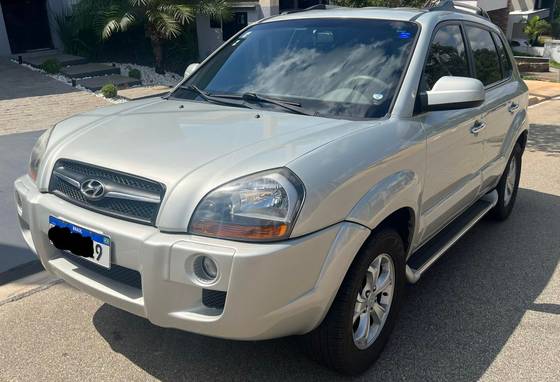 HYUNDAI TUCSON 2.0 MPFI GLS 16V 143CV 2WD FLEX 4P AUTOMÁTICO HYUNDAI TUCSON 2.0 MPFI GLS 16V 143CV 2WD FLEX 4P AUTOMÁTICO